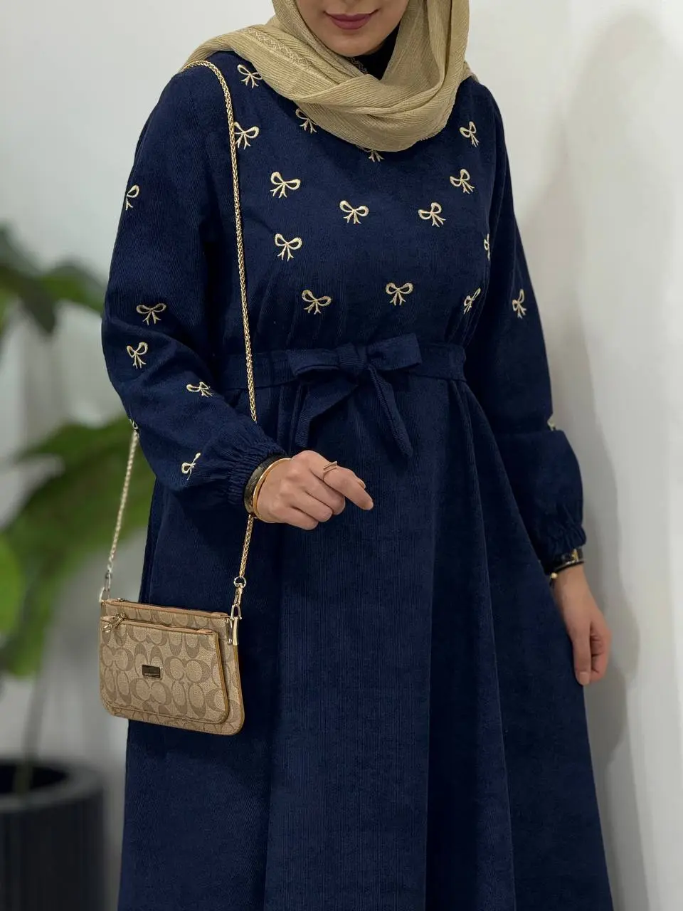 پیراهن مانتویی گلدوزی ثمن