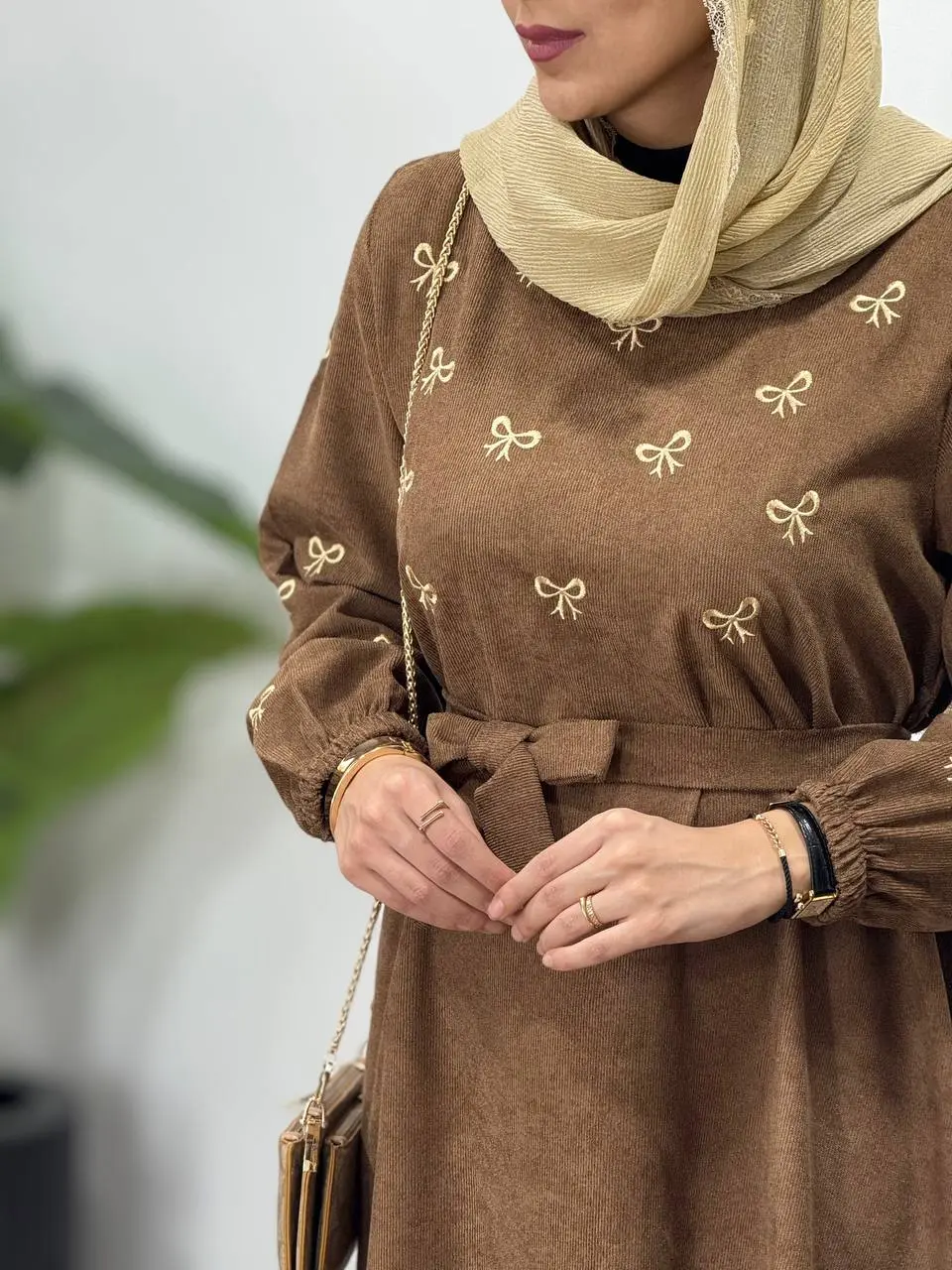 پیراهن مانتویی گلدوزی ثمن