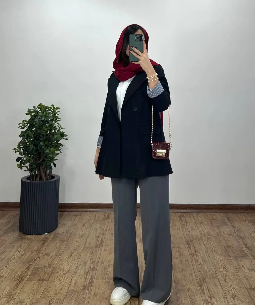 مانتو لینن؛ انتخابی شیک و خنک برای روزهای گرم
