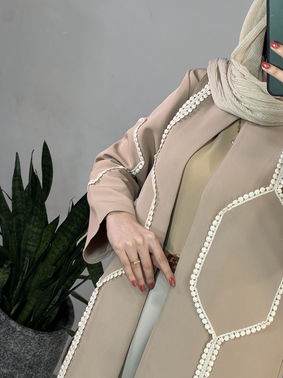 مانتو کتی آدرینا