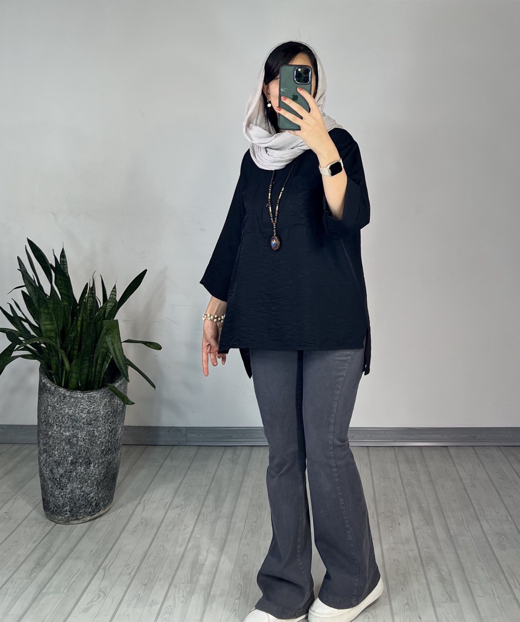 تونیک جلو دکمه لیما