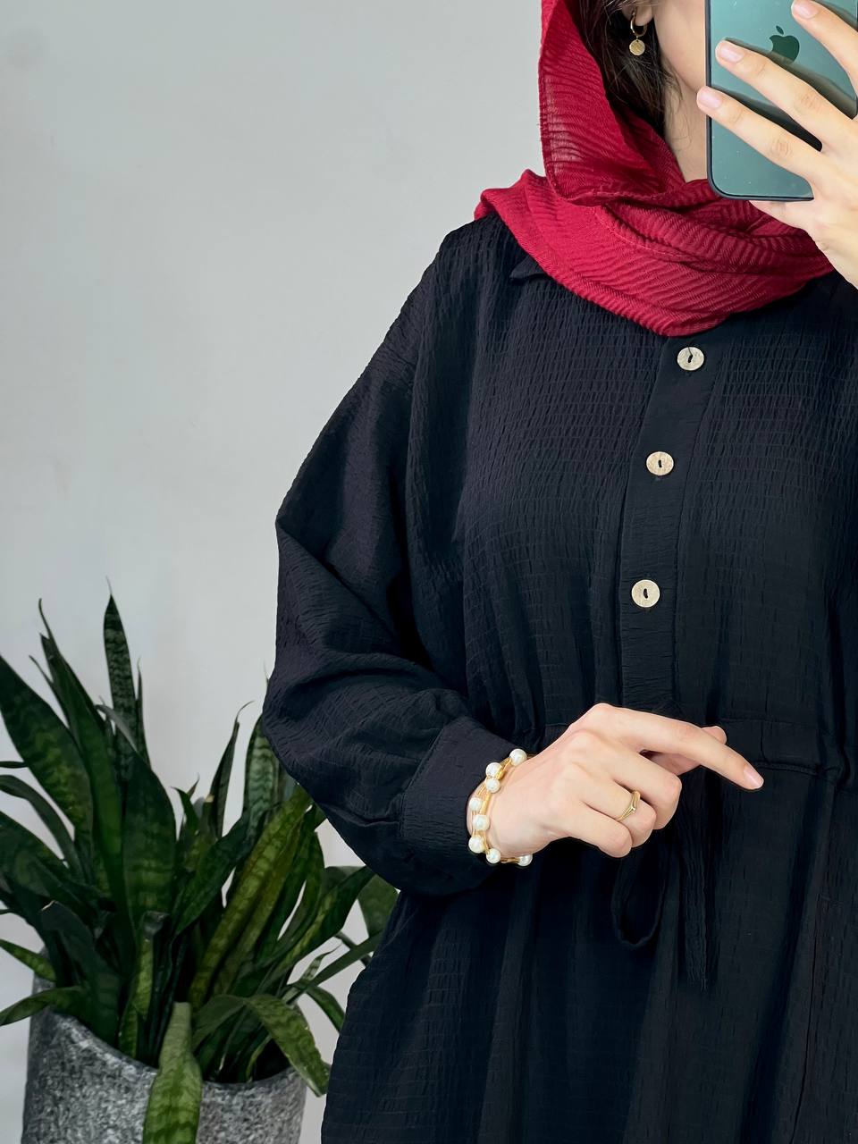 مانتو بلند آیناز مشکی