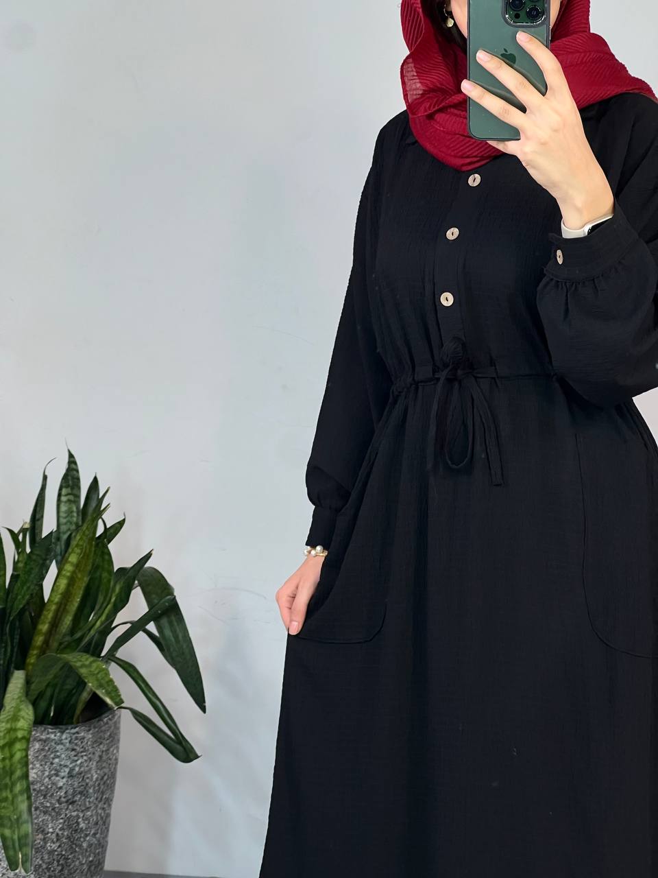مانتو بلند آیناز مشکی