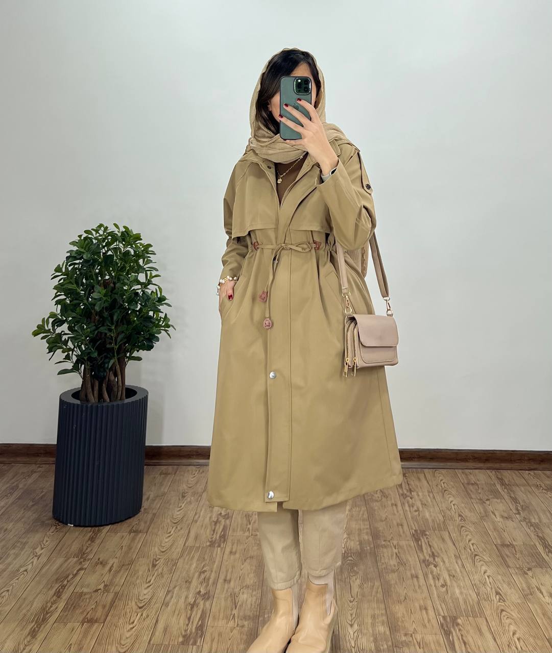 بارونی بلند کلاهدار مینو