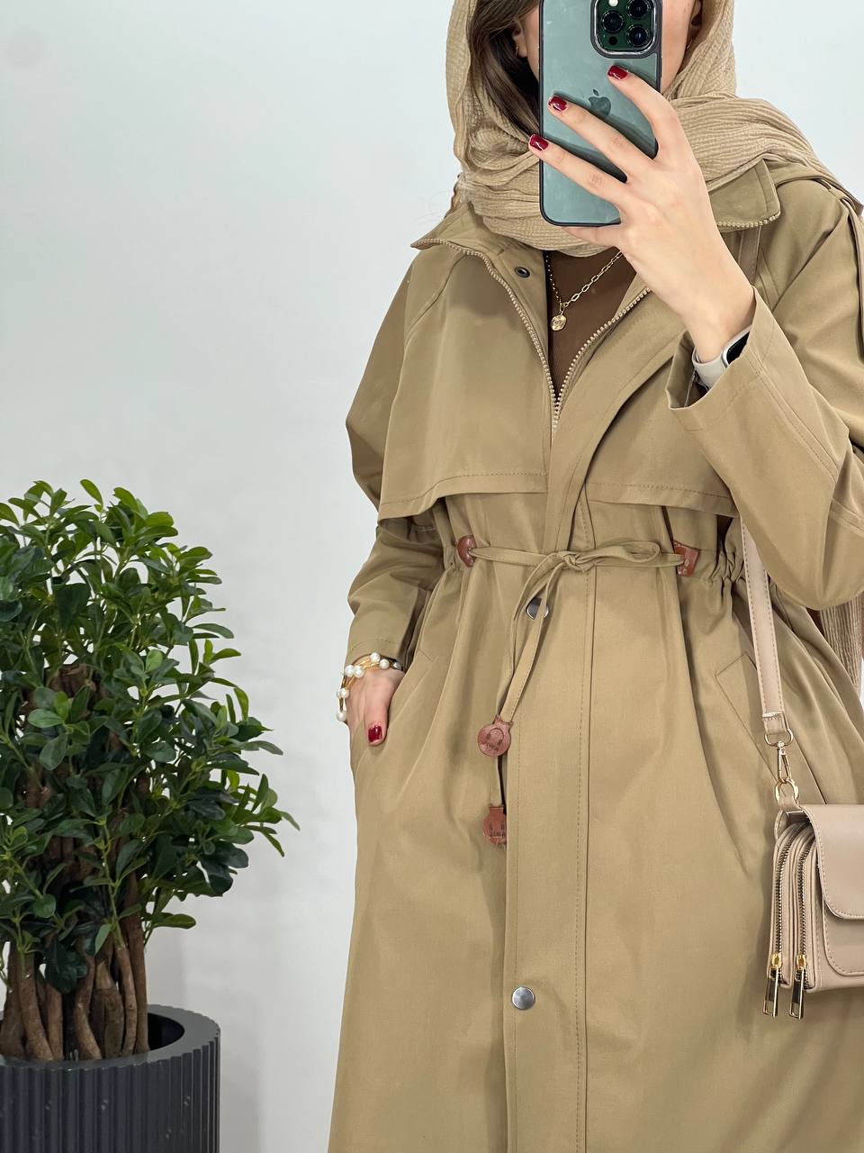 بارونی بلند کلاهدار مینو