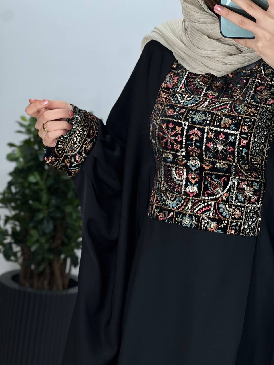 عبای بلند سوزندوزی حدیث