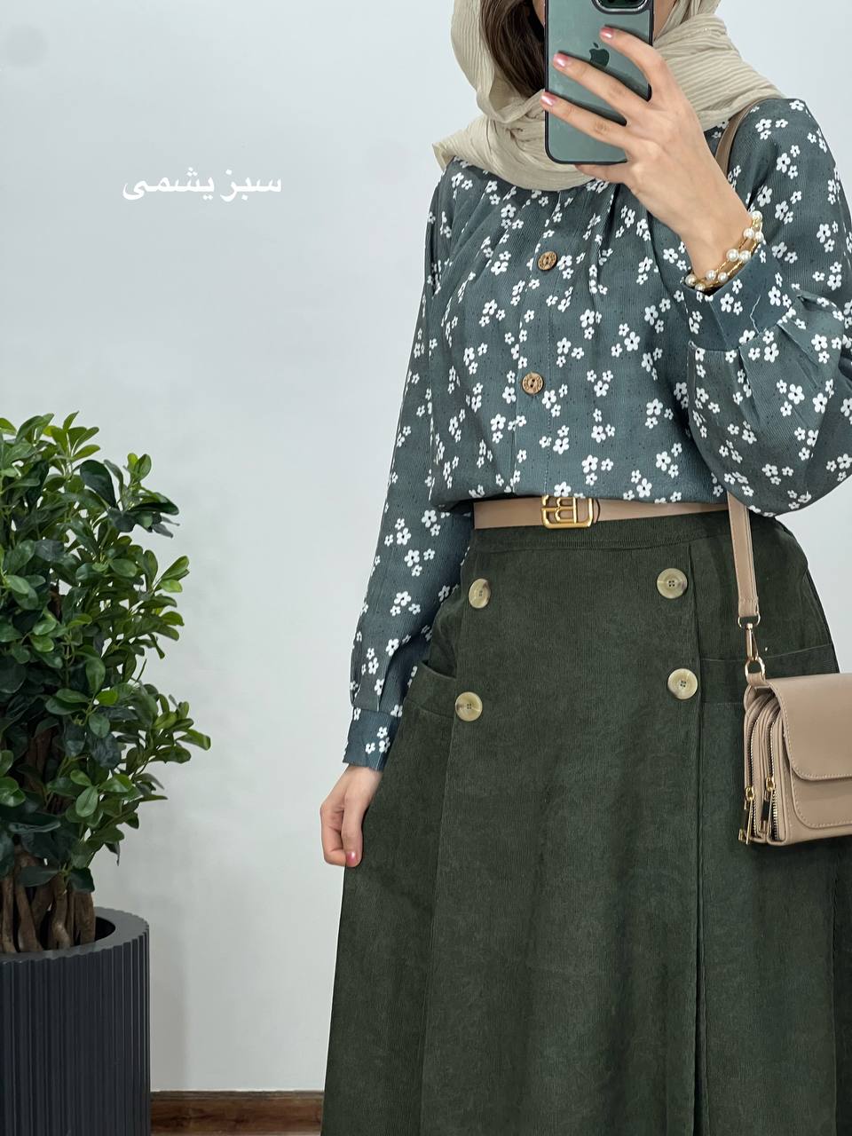 ست بلوز و دامن مخمل کبریتی طرحدار