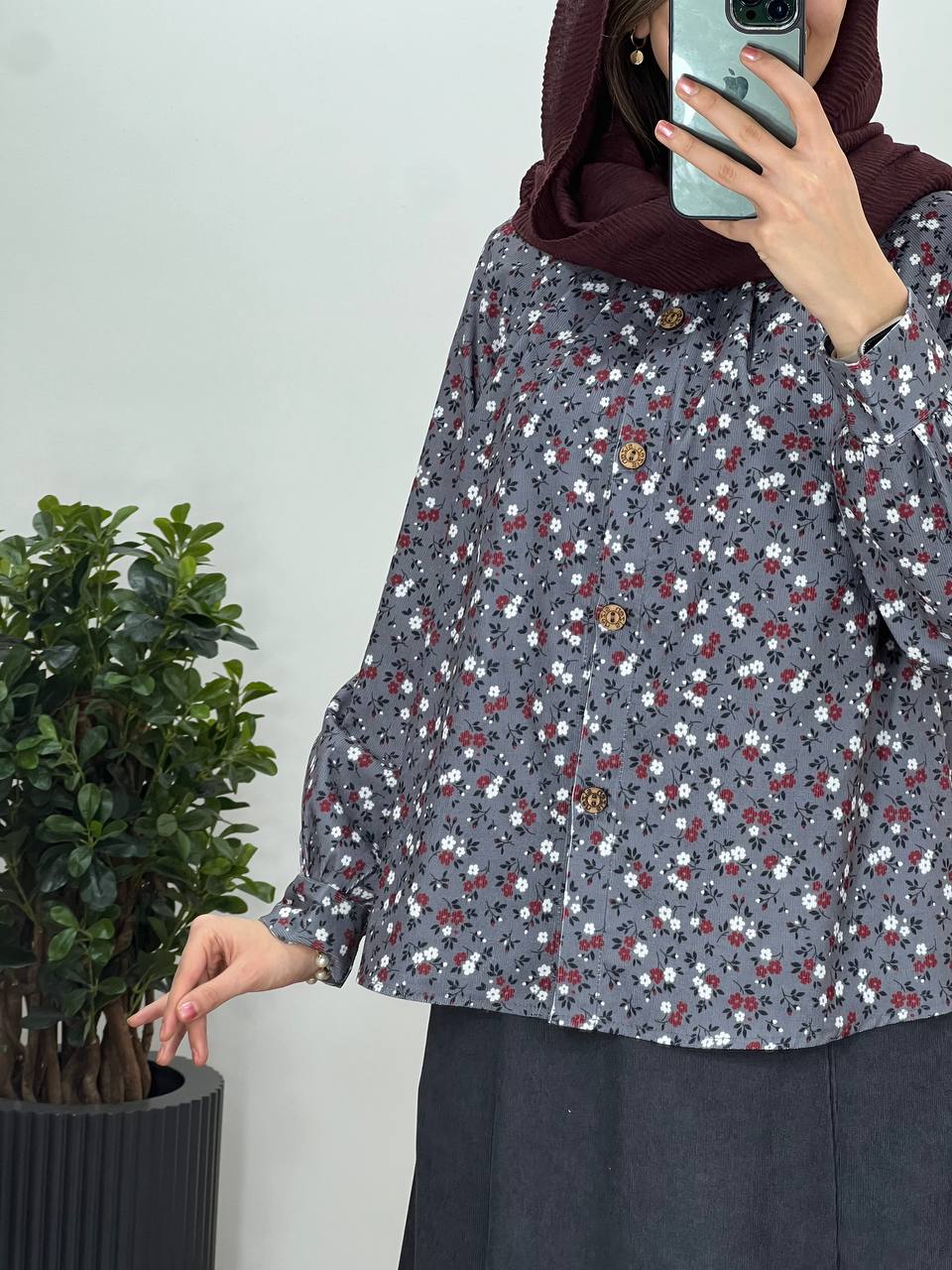 ست بلوز و دامن مخمل کبریتی طرحدار 2
