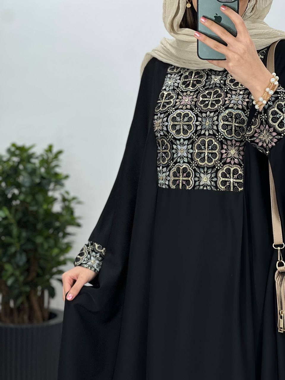 عبای بلند سوزندوزی حدیث 1