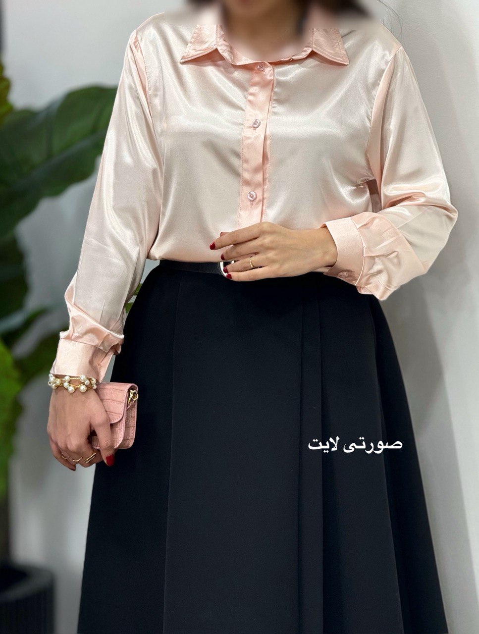 شومیز ساتن زیتون(ایراد دار)