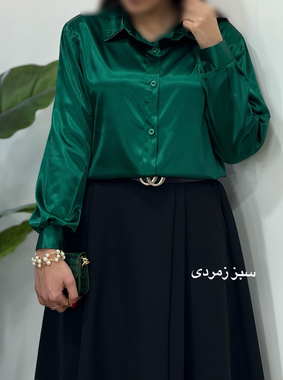 شومیز ساتن زیتون(ایراد دار)
