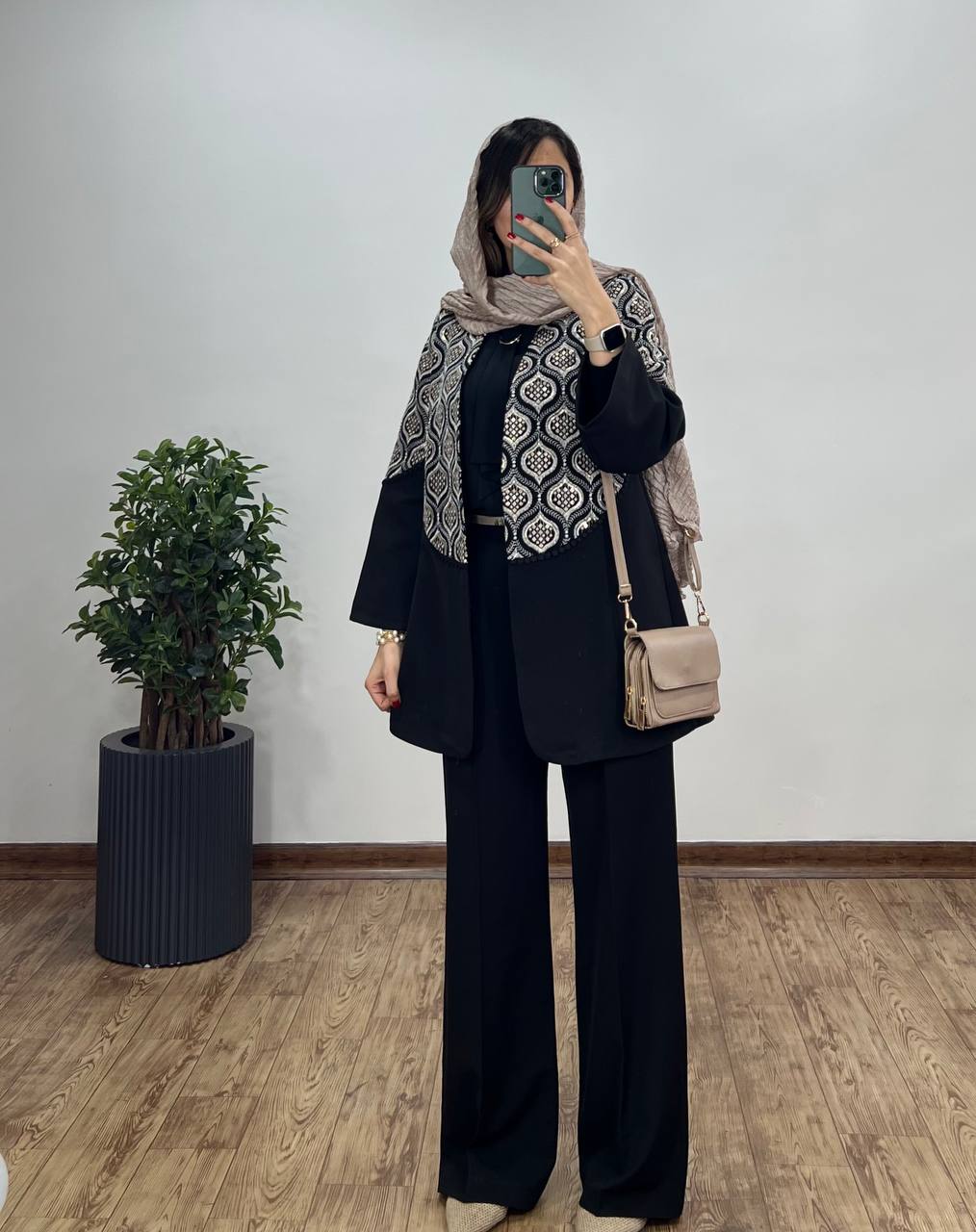 مانتو مجلسی سوزندوزی ستاک