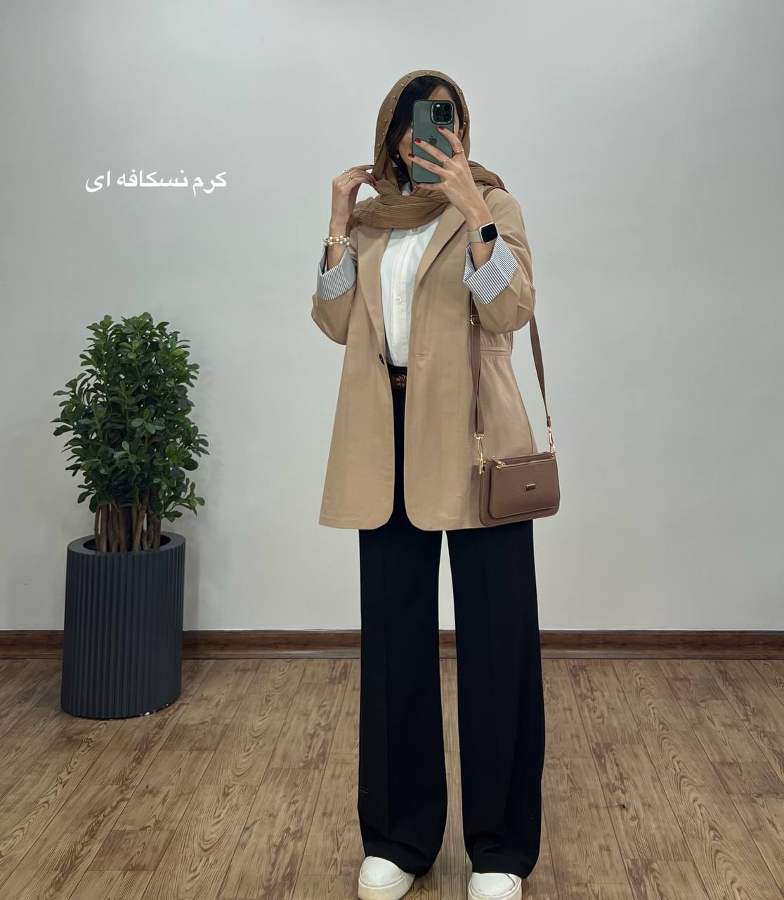 مانتو کتی لینن دلیار