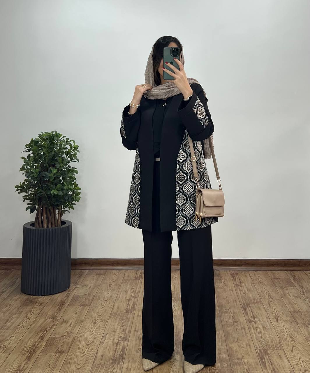 مانتو مجلسی سوزندوزی سلدا