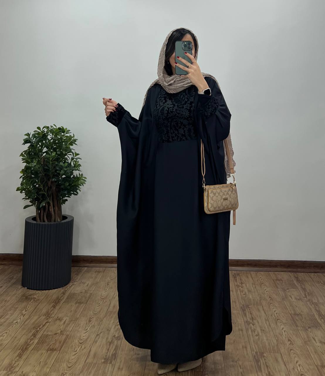 عبای بلند سوزندوزی حدیث 4