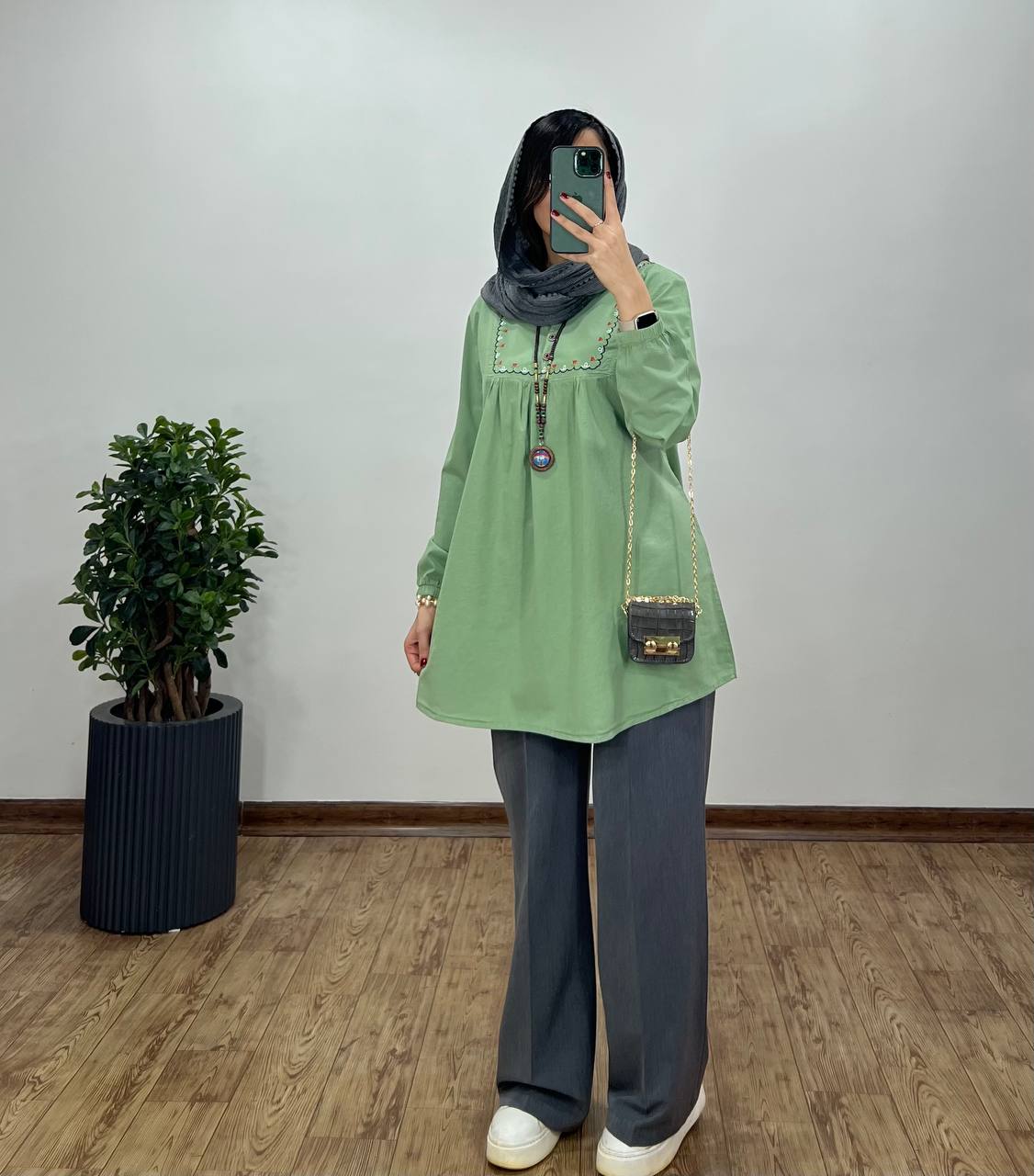 مانتو گلدوزی گیسو 5