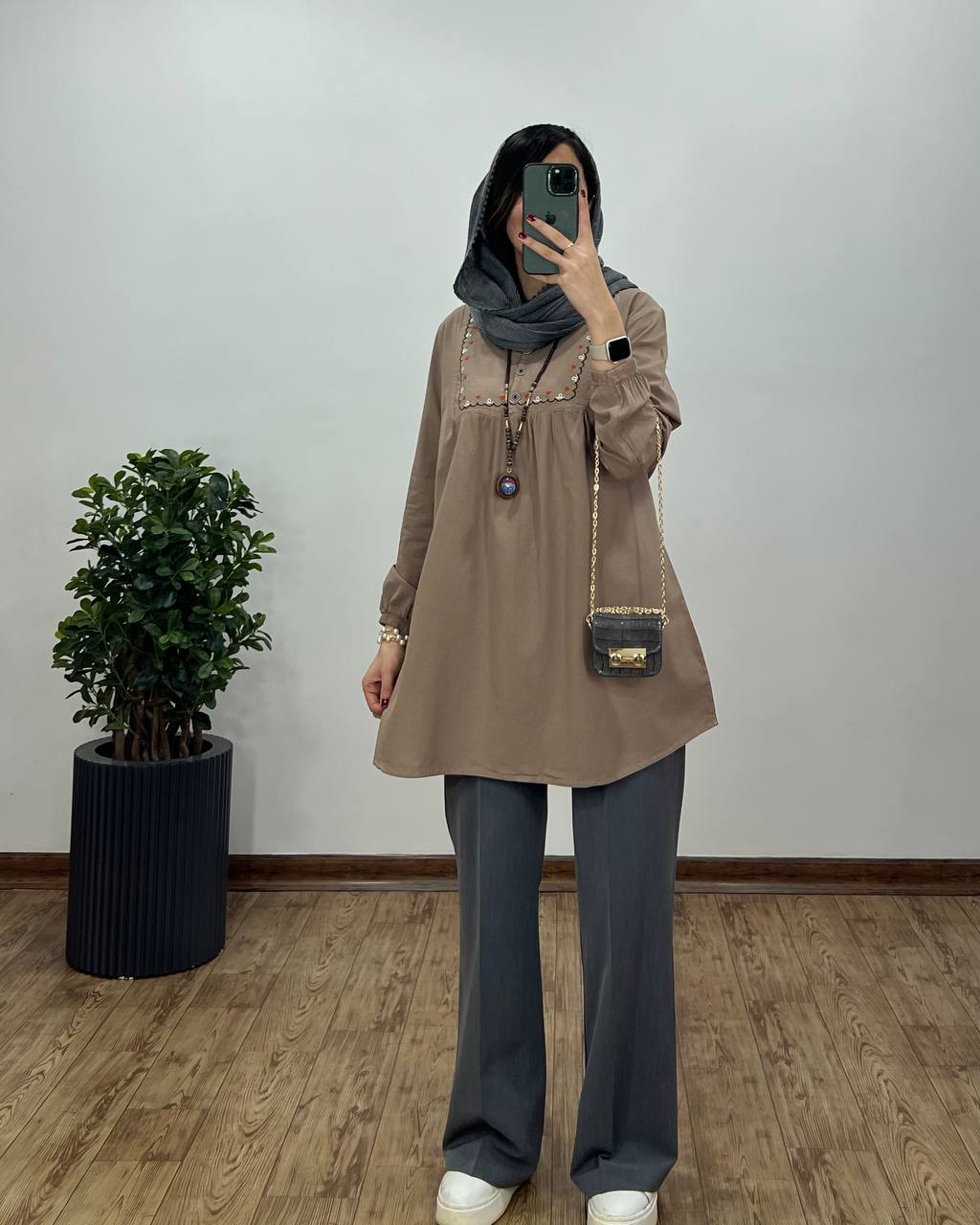 مانتو گلدوزی گیسو 5