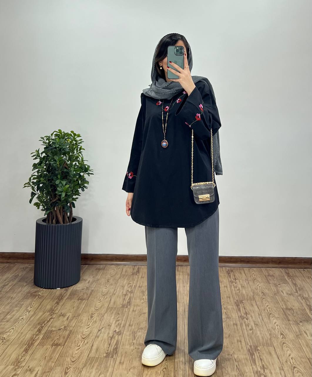 مانتو گلدوزی نرگس 2(ایراد دار)