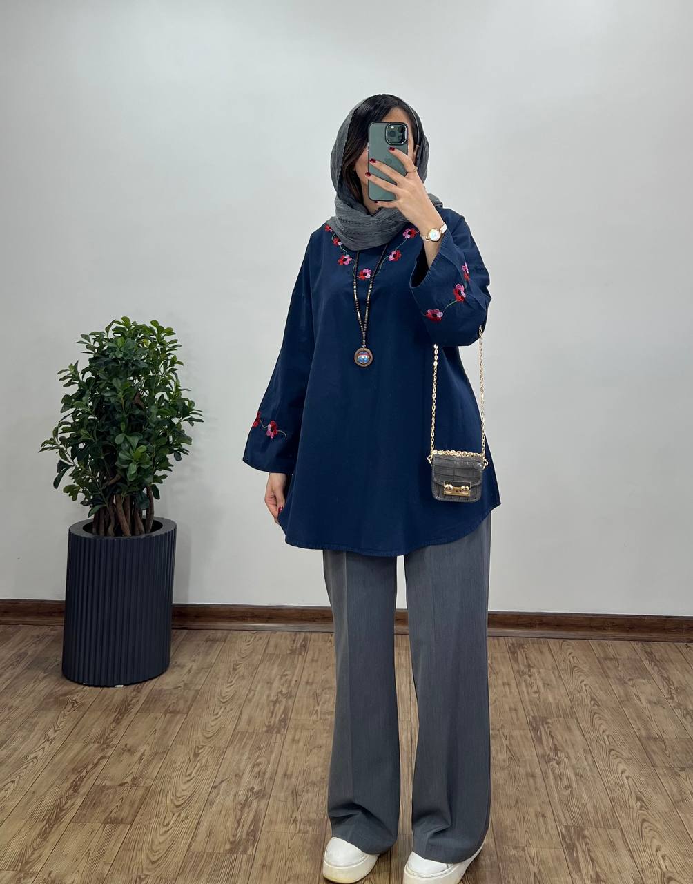 مانتو گلدوزی نرگس 2(ایراد دار)