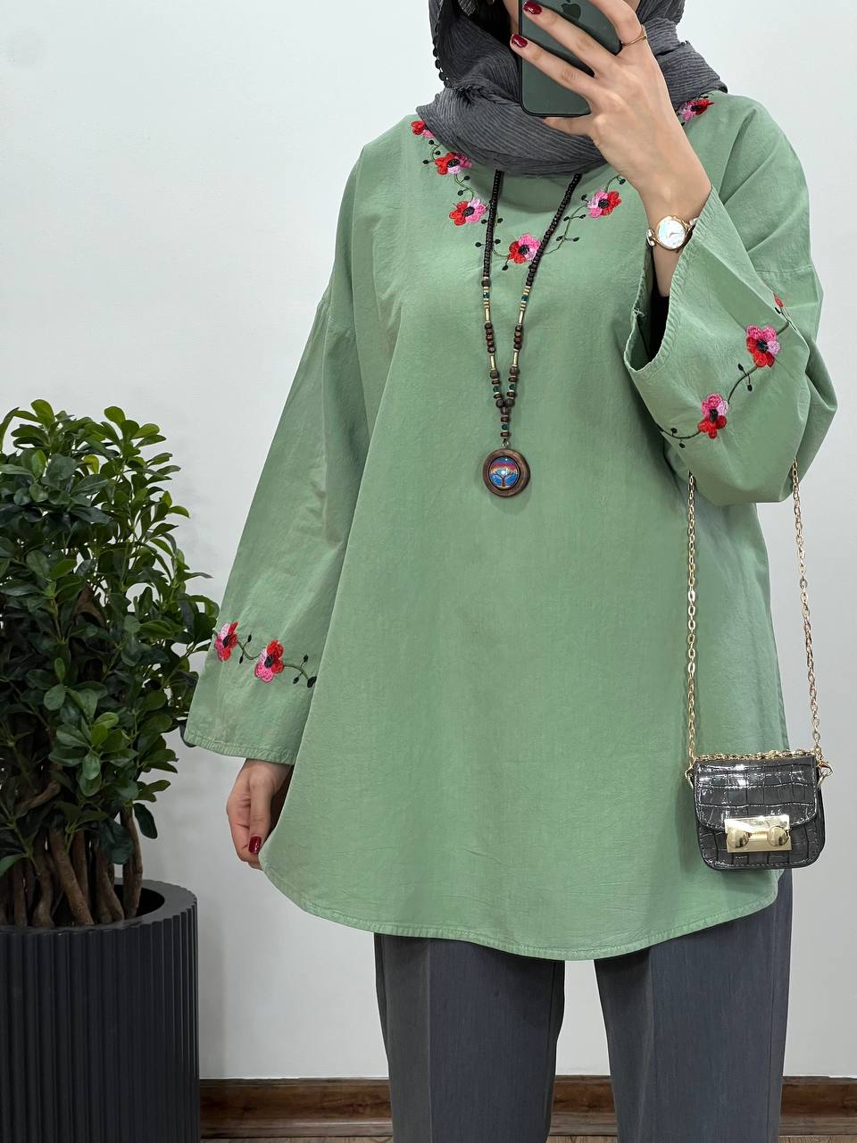 مانتو گلدوزی نرگس 2(ایراد دار)