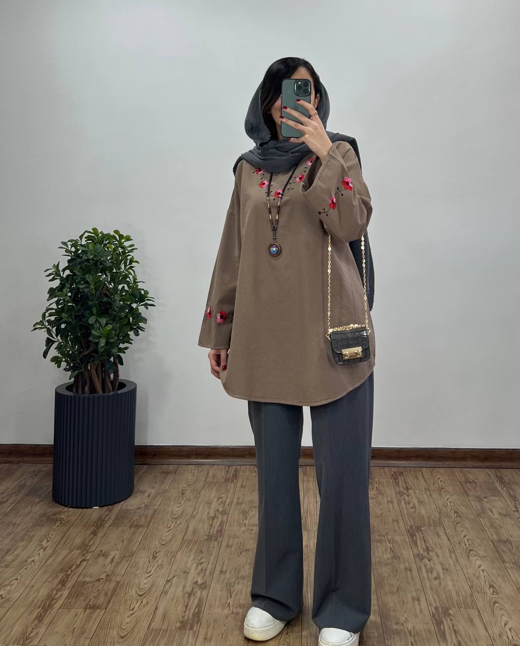 مانتو گلدوزی نرگس 2(ایراد دار)