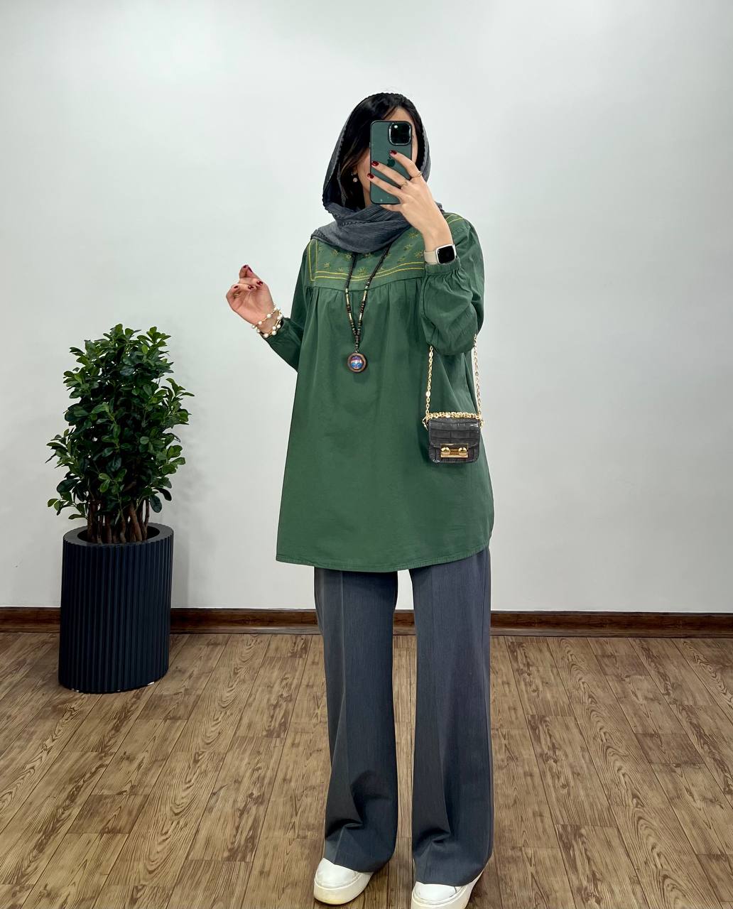 مانتو گلدوزی پونه 3
