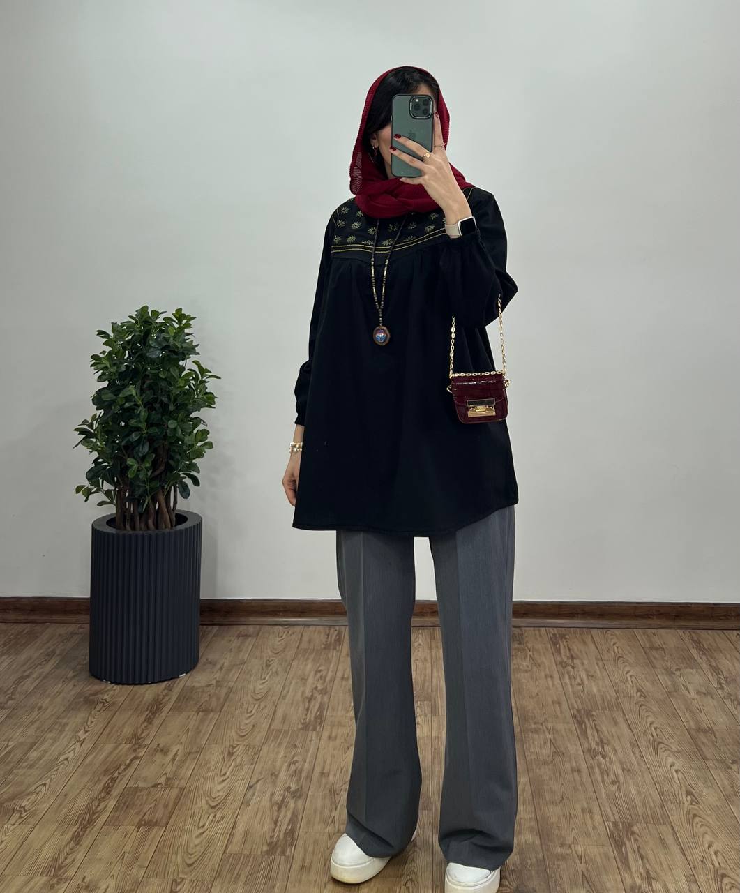 مانتو گلدوزی پونه 3