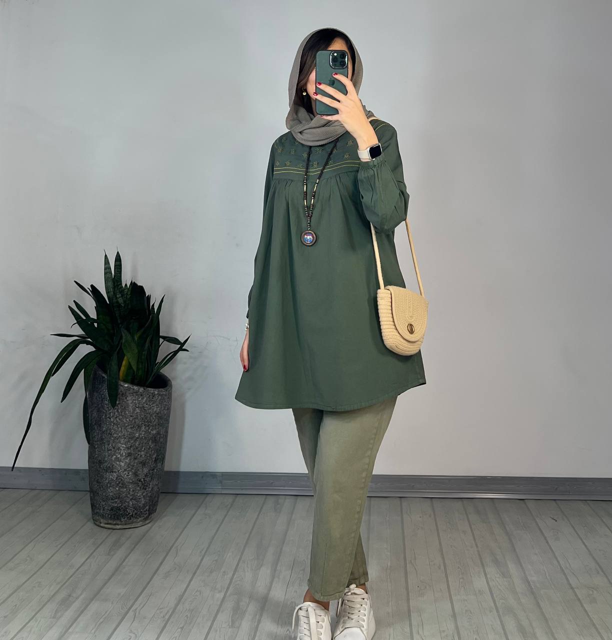 مانتو گلدوزی پونه 3