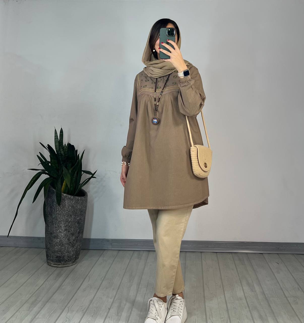 مانتو گلدوزی پونه 3
