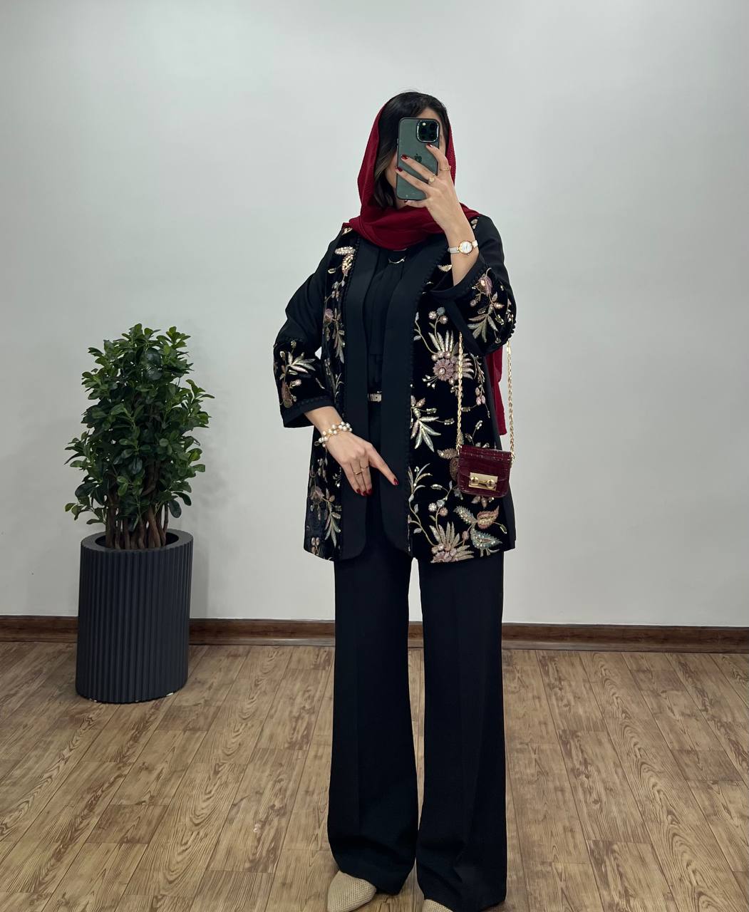 مانتو مجلسی سوزندوزی کانیاو