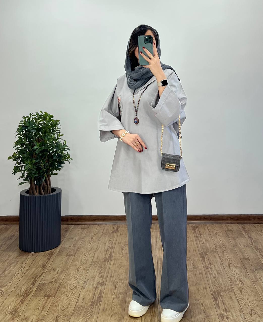 مانتو گلدوزی زنبق