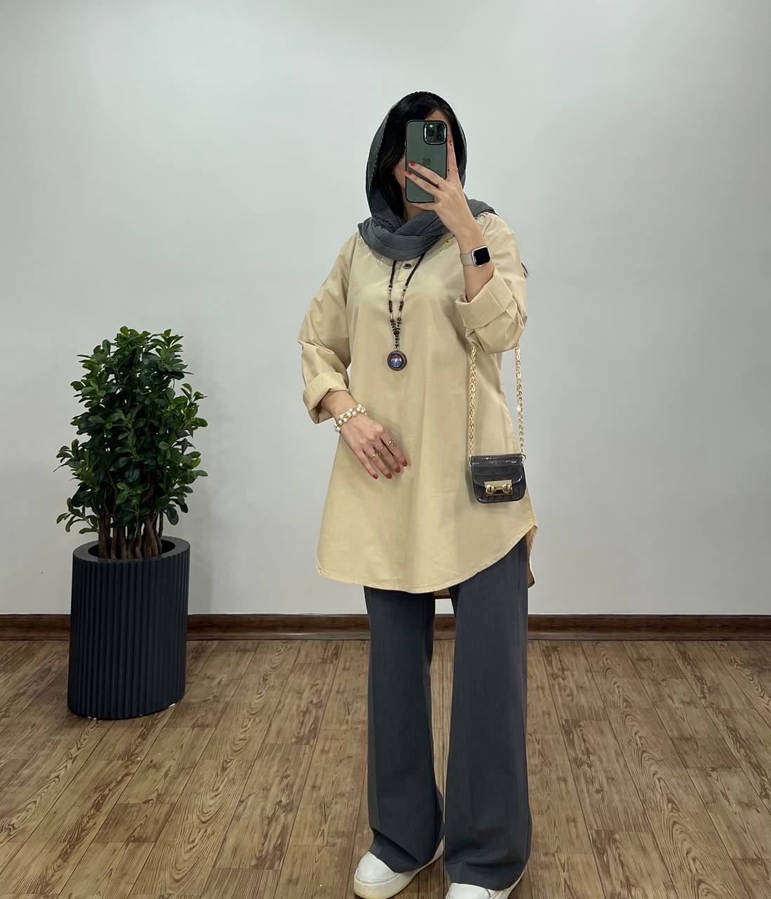 مانتو گلدوزی نیلوفر