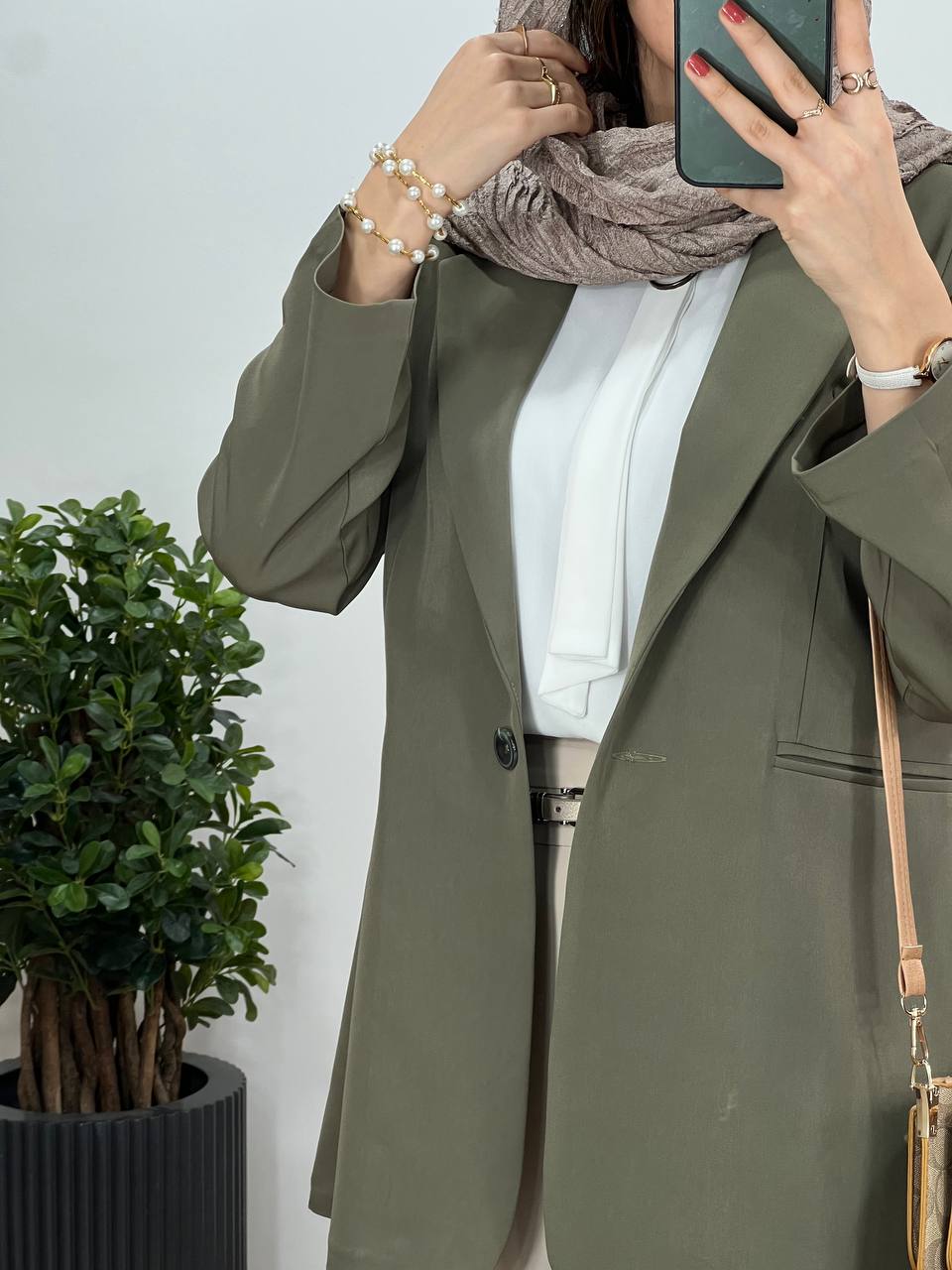 مانتو کتی سپیده
