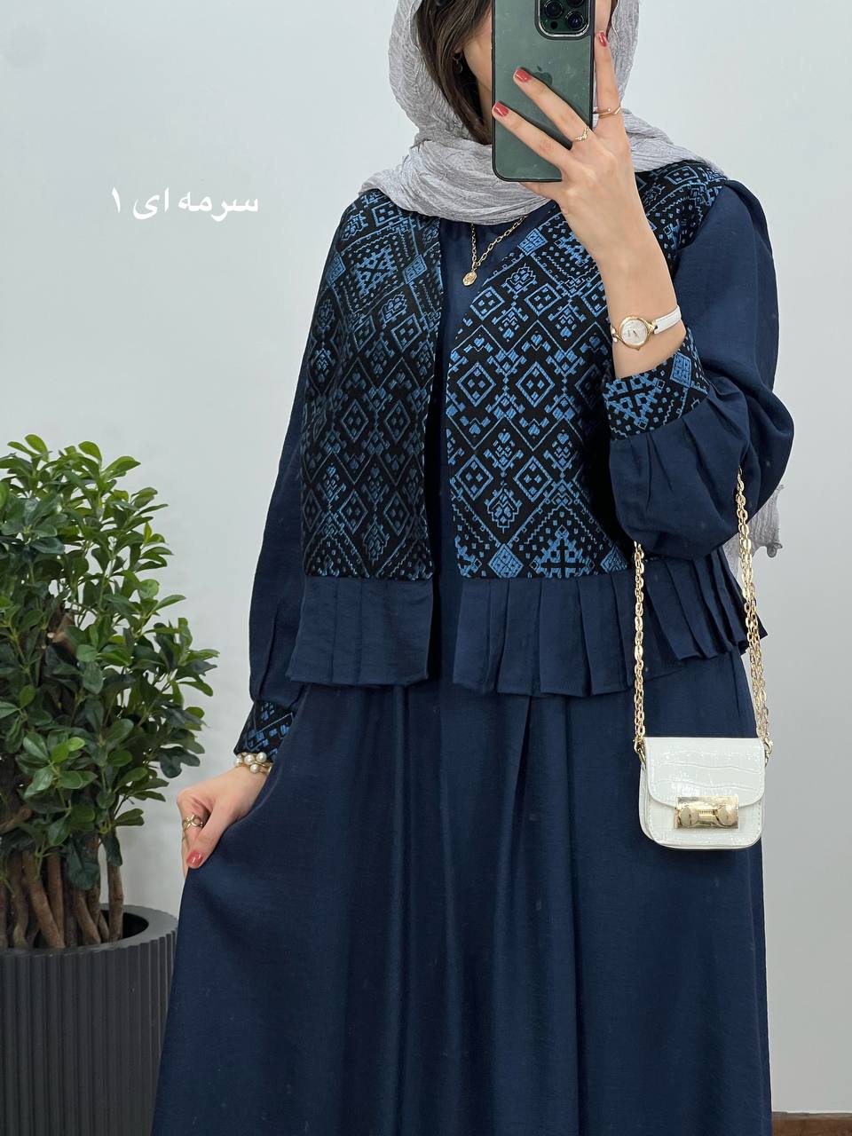 ست پیراهن مانتویی به همراه وست سوزندوزی شده کد2425
