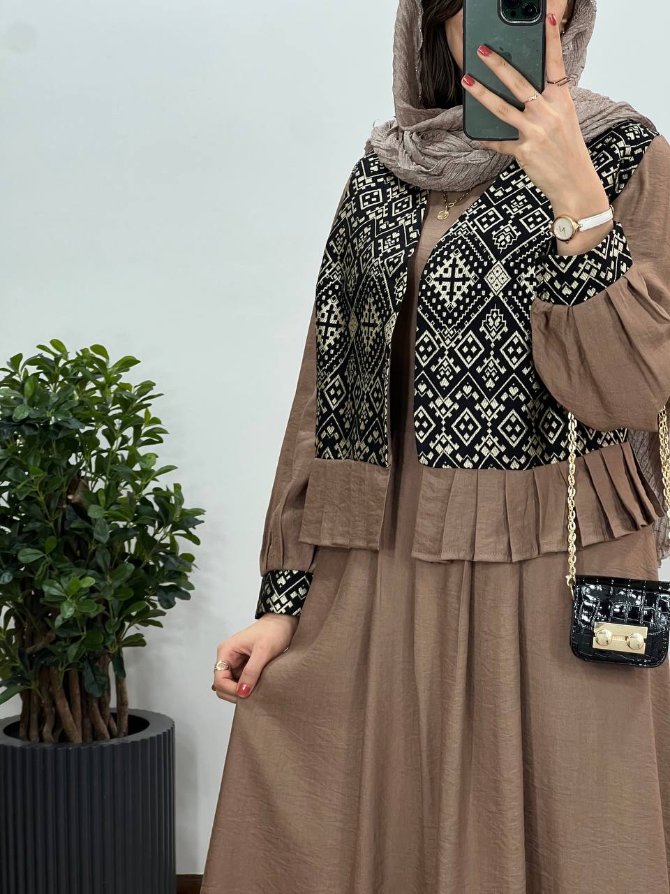 ست پیراهن مانتویی به همراه وست سوزندوزی شده کد2425