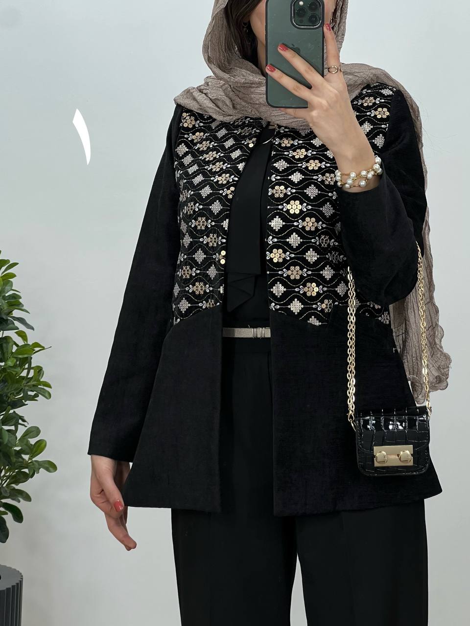 مانتو مجلسی سوزندوزی کد2428