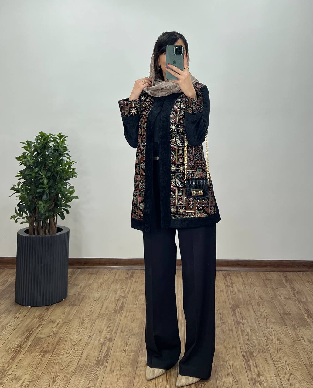 مانتو مجلسی سوزندوزی پگاه