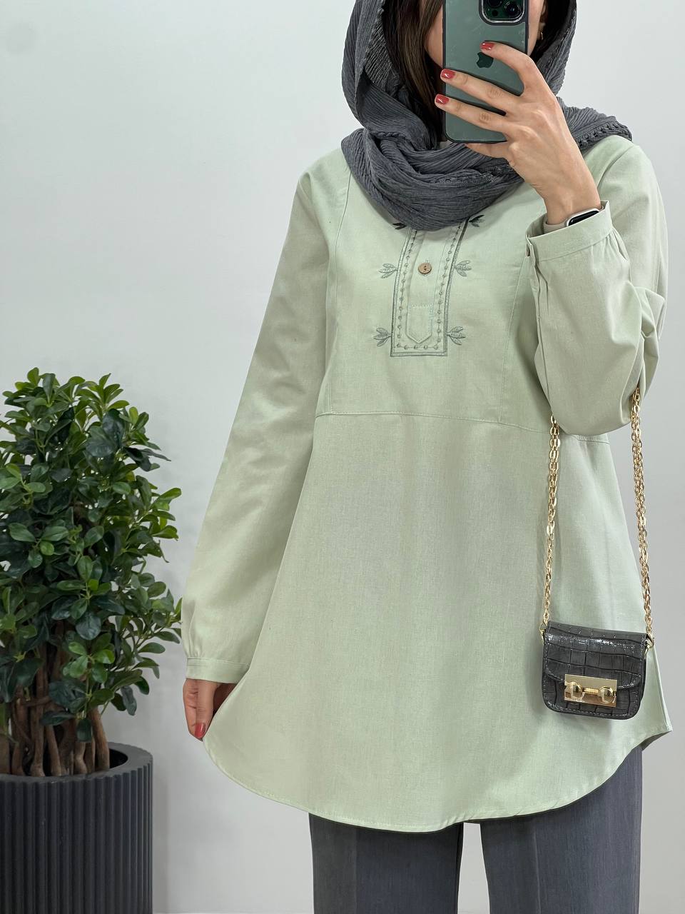 تونیک مانتویی گلدوزی فریناز 2(ایراد دار)