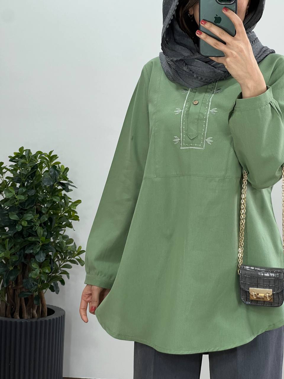 تونیک مانتویی گلدوزی فریناز 2(ایراد دار)