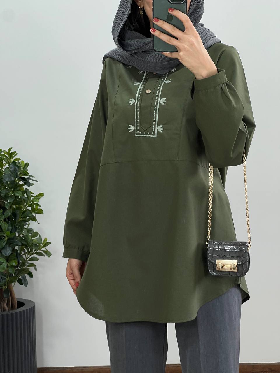 تونیک مانتویی گلدوزی فریناز 2(ایراد دار)