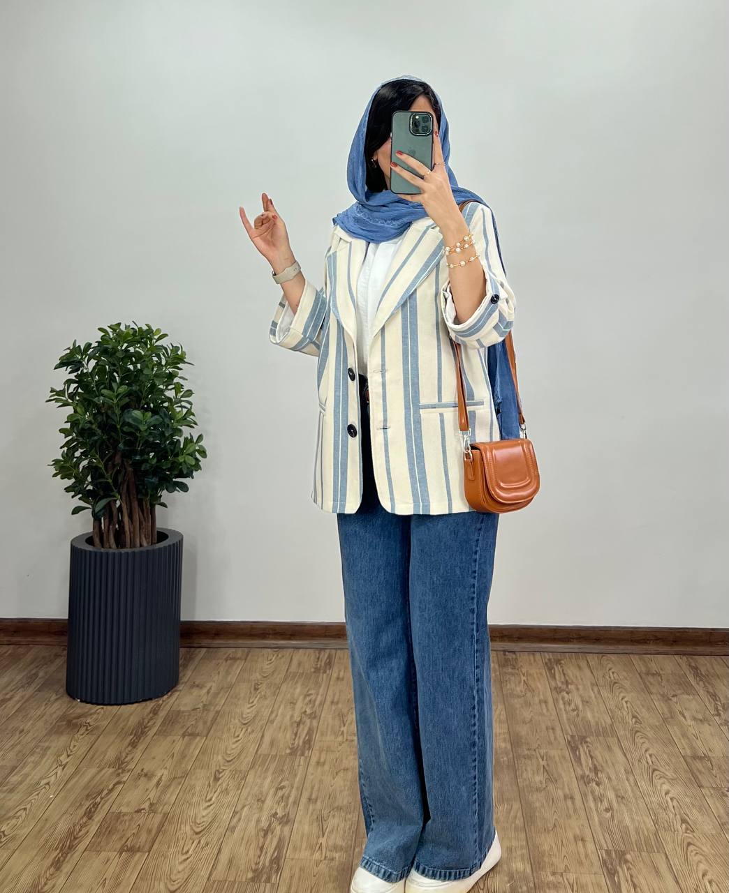 مانتو کتی لینن کنفی لیلیا
