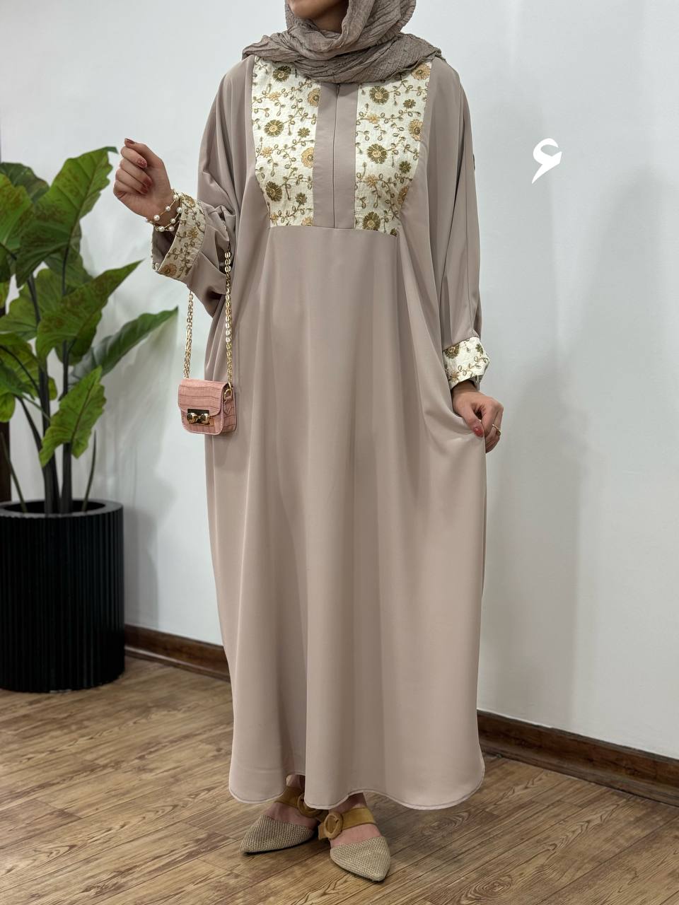 عبای بلند سوزندوزی اسرا 4