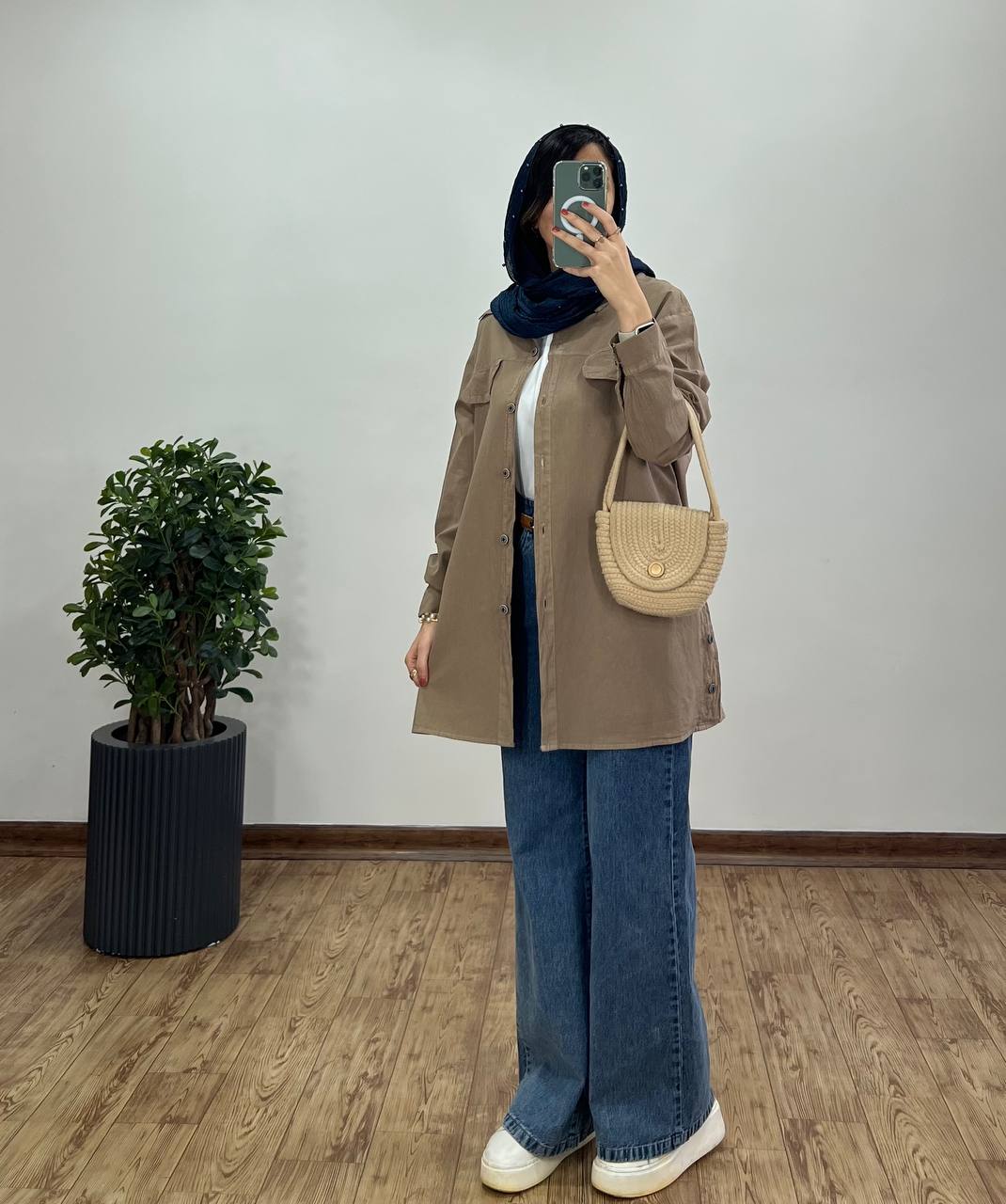 مانتو لینن ابرا