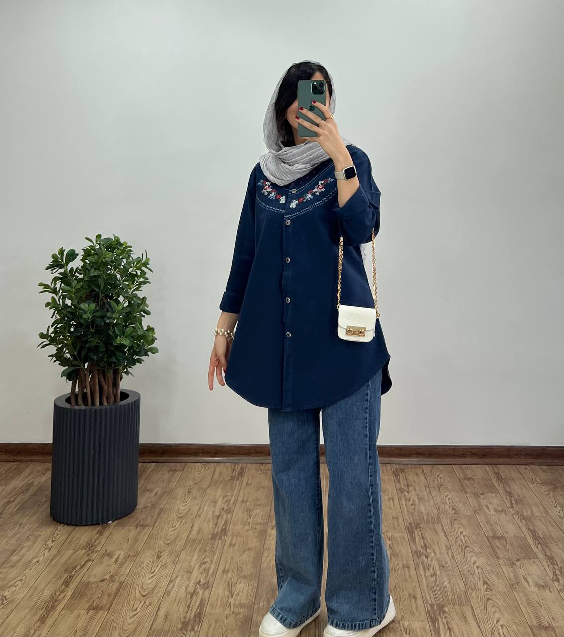 مانتو گلدوزی ساحل(ایراد دار)