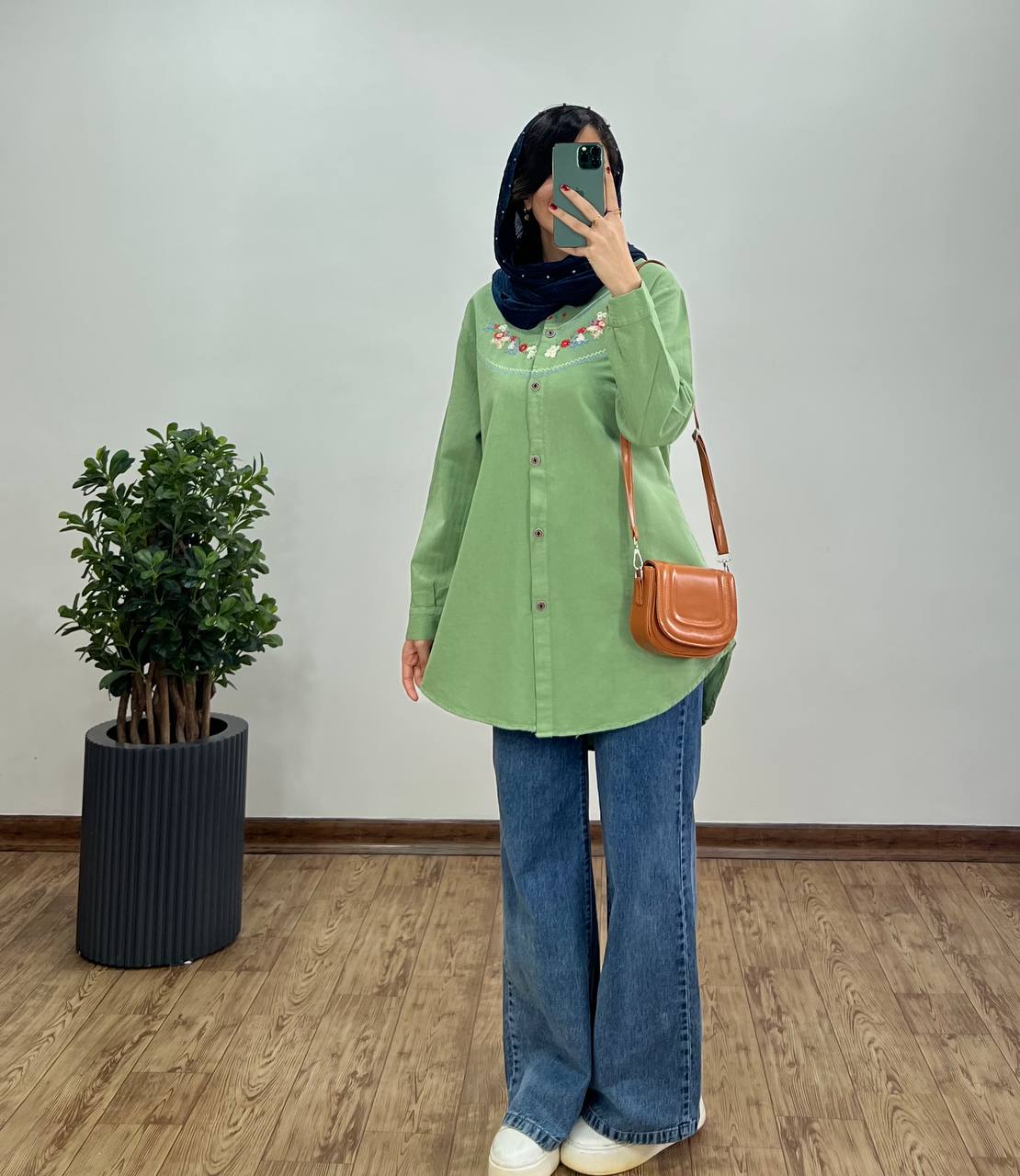 مانتو گلدوزی ساحل(ایراد دار)