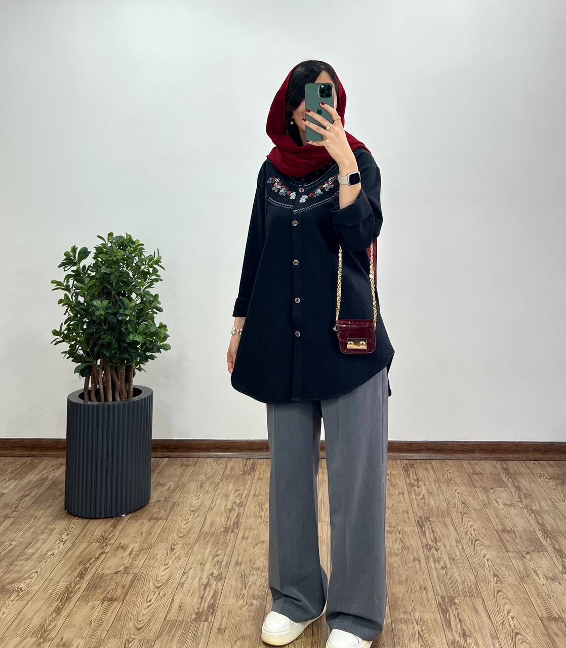 مانتو گلدوزی ساحل(ایراد دار)