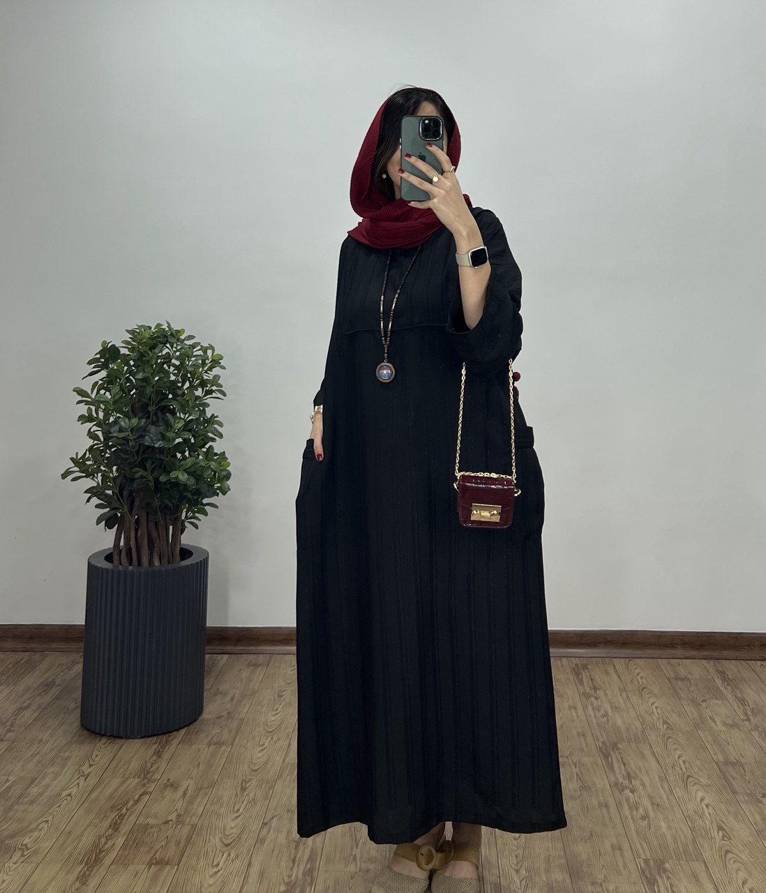 مانتو بلند مغزی دوزی بهسا مشکی