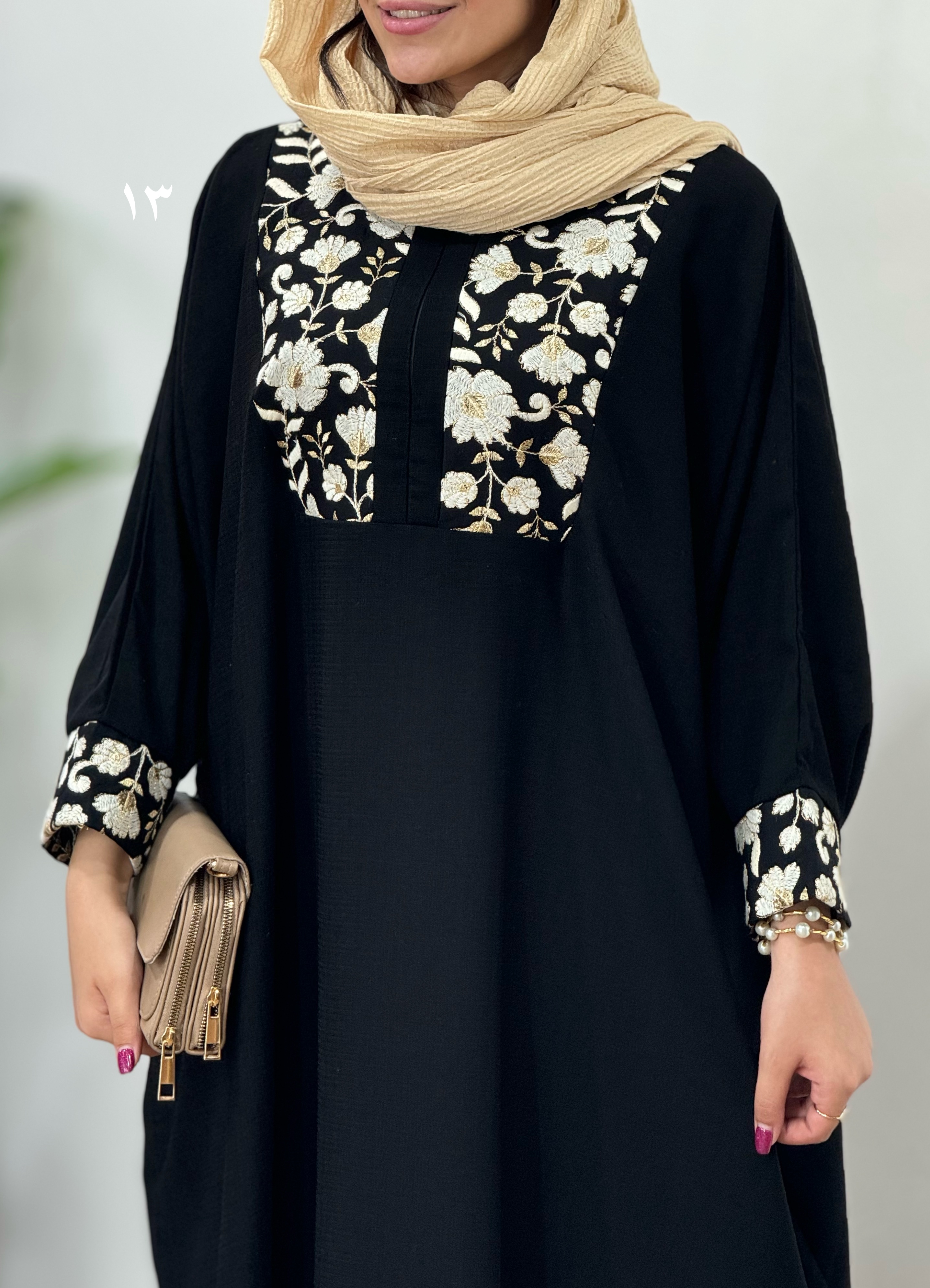 عبای بلند سوزندوزی نفیس