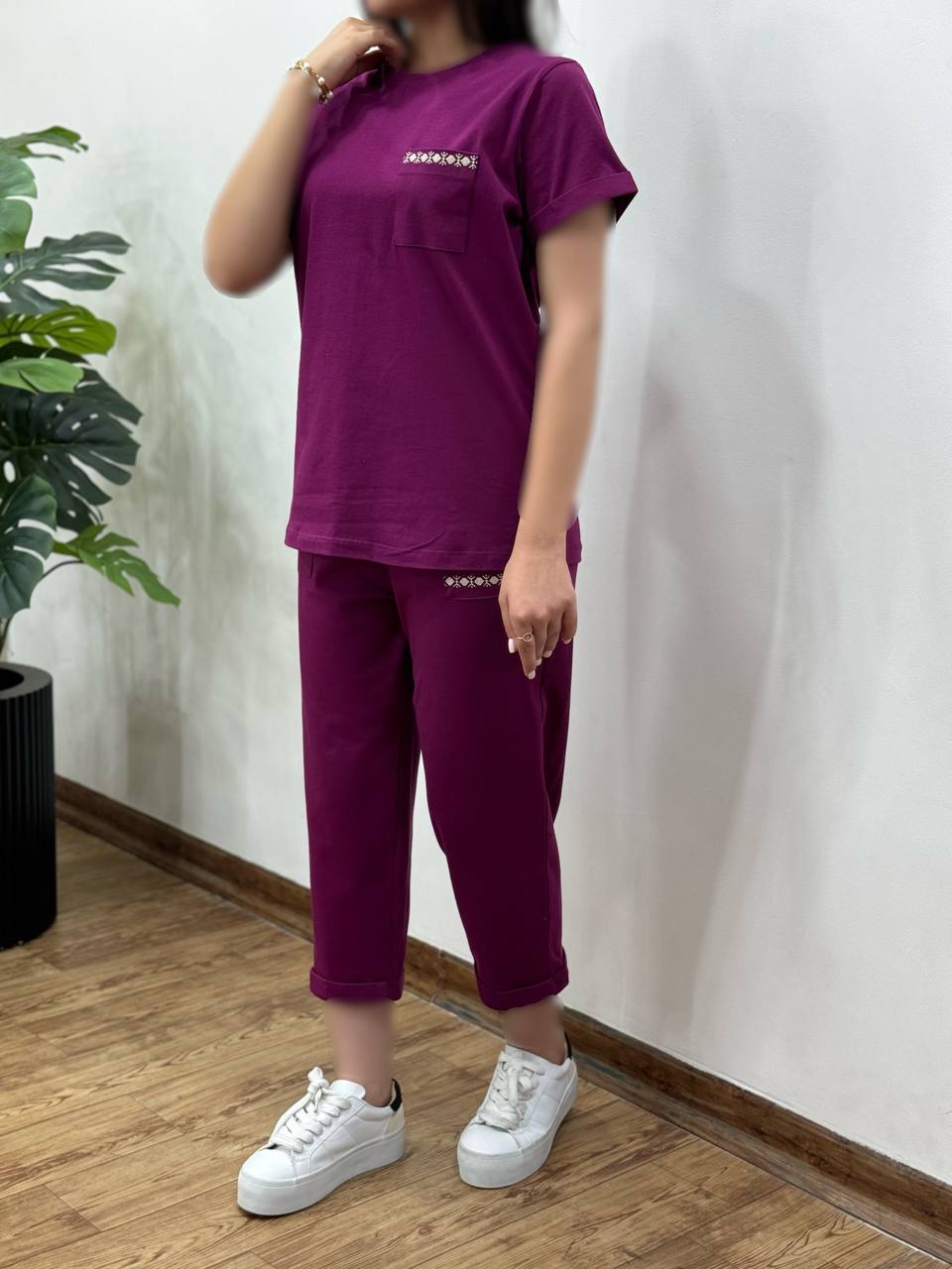تیشرت زنانه گلدوزی یونا