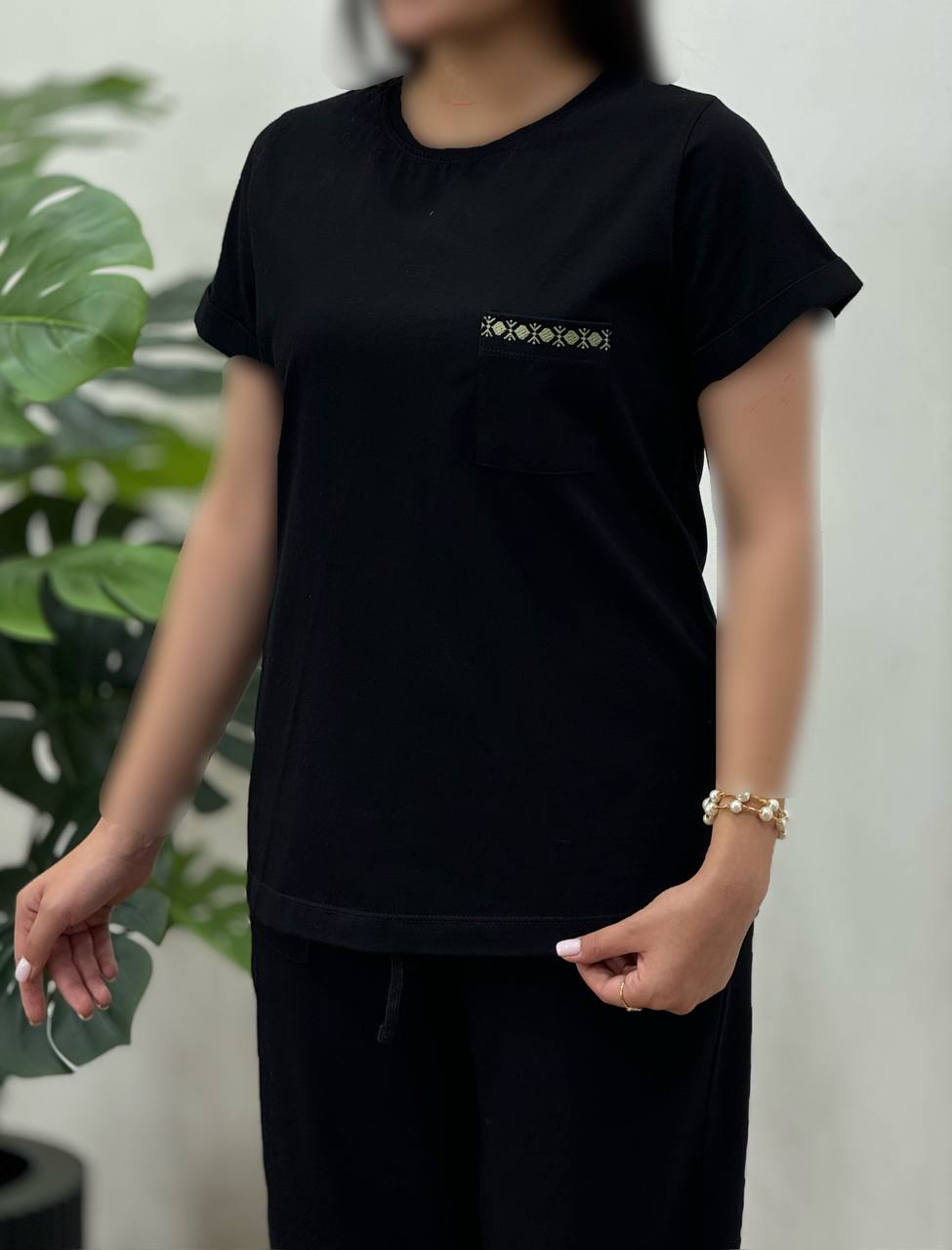 تیشرت زنانه گلدوزی یونا